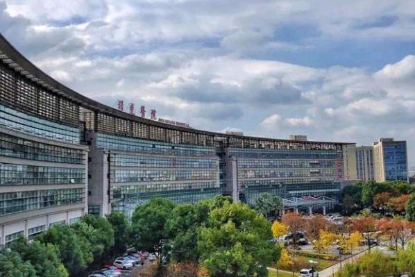 上海曙光醫(yī)院可以種植眉毛嗎_種植眉會(huì)不會(huì)脫落