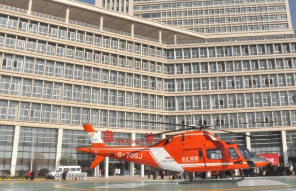 2024贛南醫(yī)學(xué)院第一附屬醫(yī)院整形美容科割雙眼皮的價錢