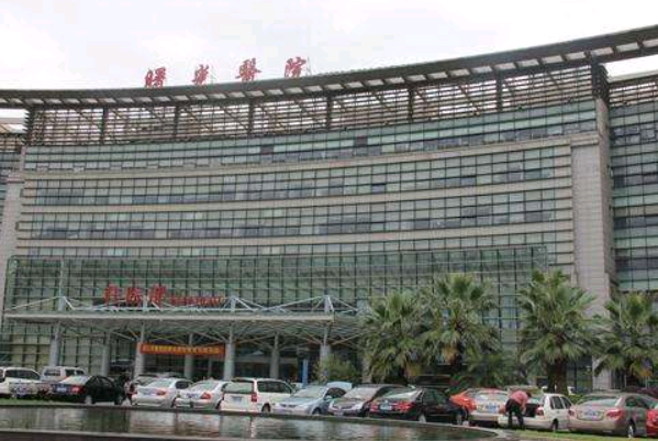 上海曙光醫(yī)院激光祛斑價(jià)目表(價(jià)格表)怎么樣