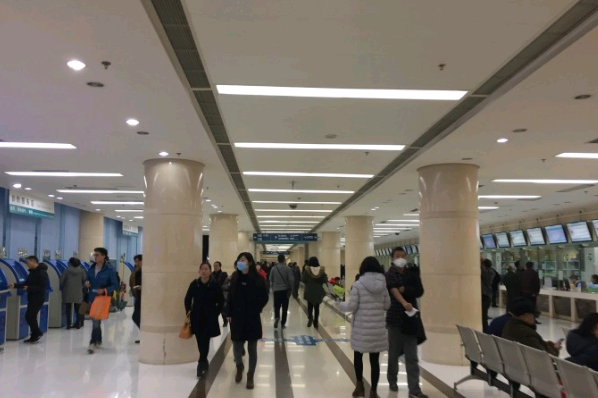 成都華西醫(yī)院隆胸哪個醫(yī)生比較好