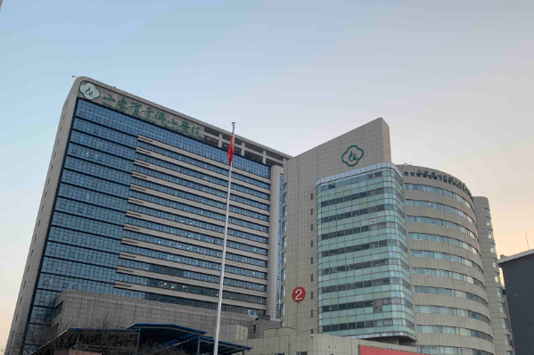 2024山東省千佛山醫(yī)院雙眼皮手術(shù)多少錢?雙眼皮手術(shù)有幾種做法