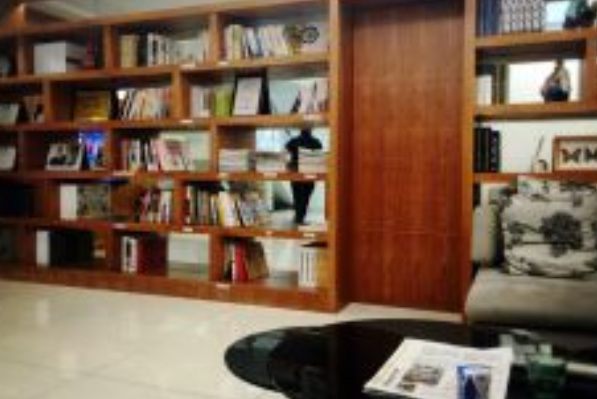 長(zhǎng)沙科爾雅口腔醫(yī)院冷光美白做的好嗎?哪位醫(yī)生做得好