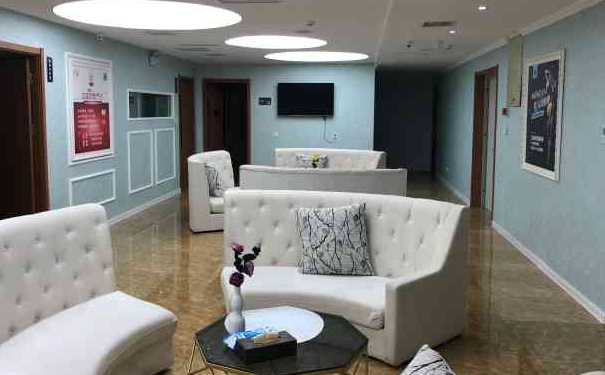 青島艾頓皮膚管理中心抽脂技術(shù)怎么樣?術(shù)后30天案例欣賞|費用查詢