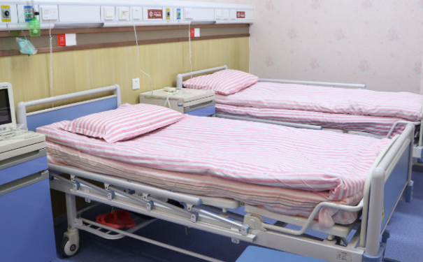 成都萊瑞拉醫(yī)療美容頭發(fā)種植術(shù)后三個(gè)月案例揭秘|技術(shù)風(fēng)格怎么樣?多少錢？