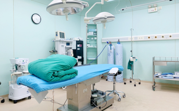 南昌萊美美容醫(yī)院植發(fā)費(fèi)用明細(xì)?半年案例恢復(fù)過程