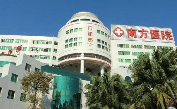 南方醫(yī)科大學南方醫(yī)院胡志奇光子除皺案例細節(jié)&技術怎么樣?